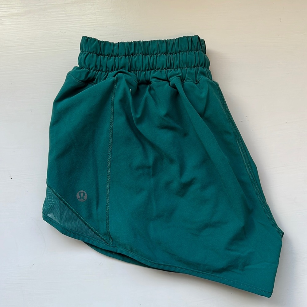 lululemon hotty hot shorts 2.5 inches #lululemon
